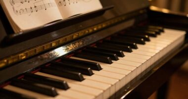 pedal tones enhance melodies