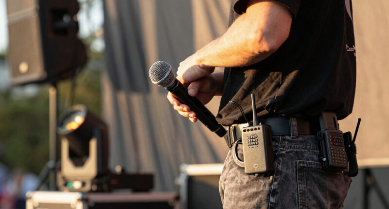15 Best Wireless Microphone Systems for Live Performances in 2026